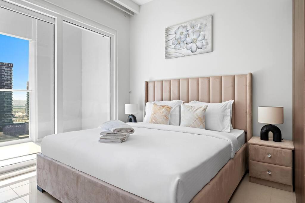 Cozy 1bhk With A Burj Khalifa View